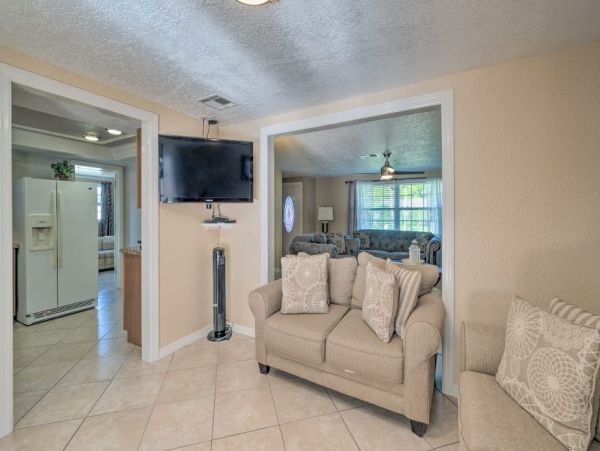 Sarasota Home 989529