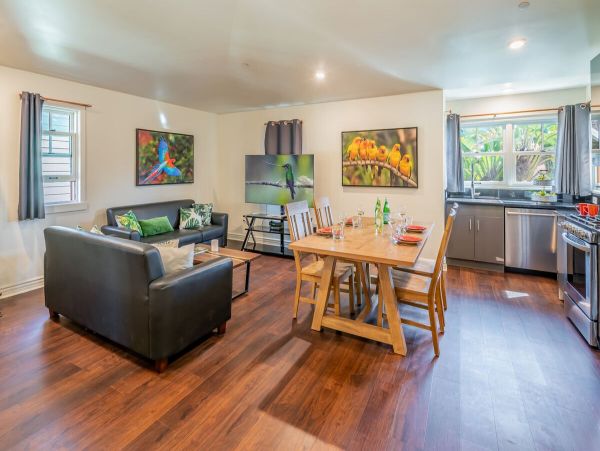 Three Bedroom Santa Barbara Vacation Home Sleeps 8 Guests