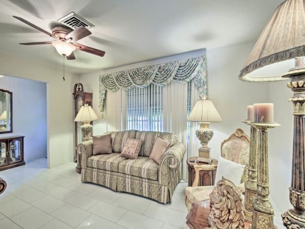 St. Petersburg Home 989534
