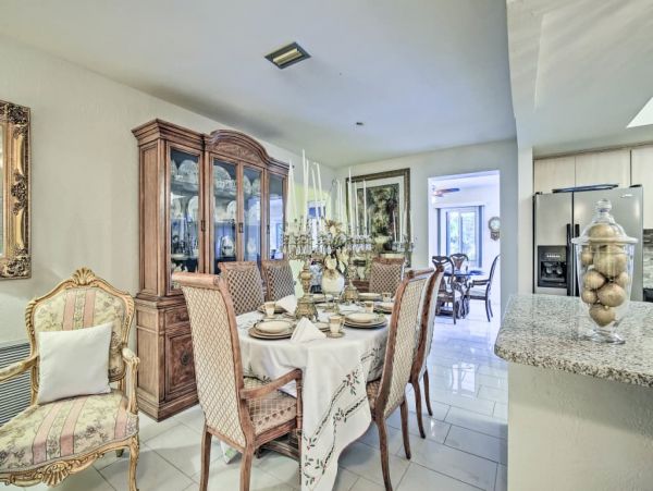 St. Petersburg Home 989534