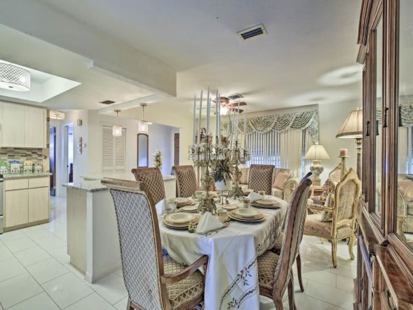 St. Petersburg Home 989534