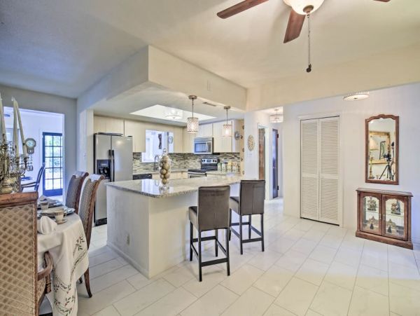 St. Petersburg Home 989534