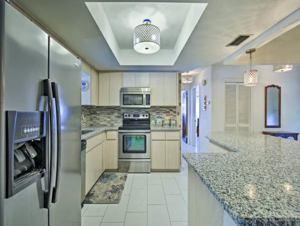 St. Petersburg Home 989534