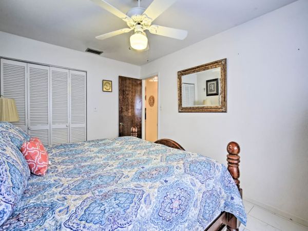 St. Petersburg Home 989534