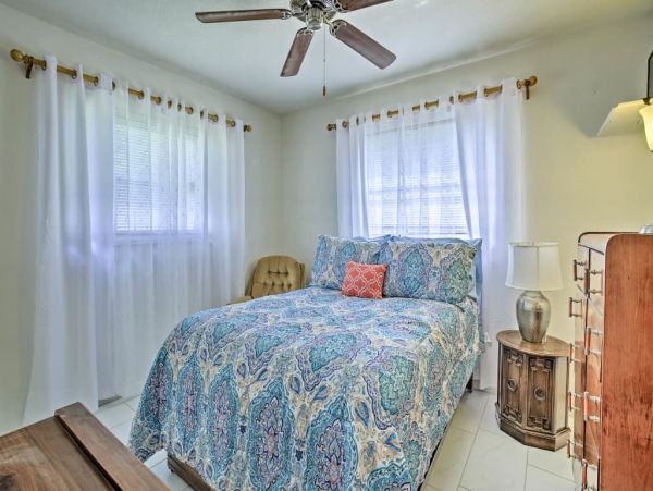 St. Petersburg Home 989534