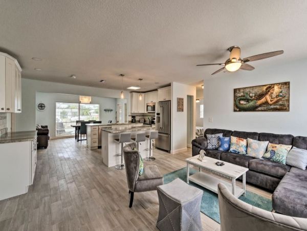Anna Maria Island Holmes Beach Home 989539