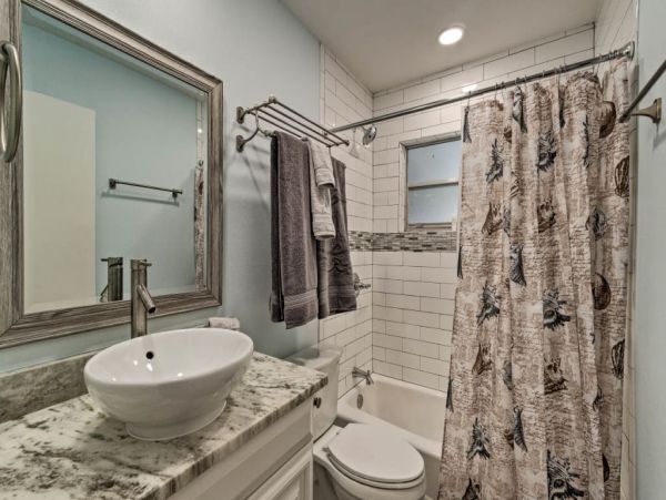 Anna Maria Island Holmes Beach Home 989539