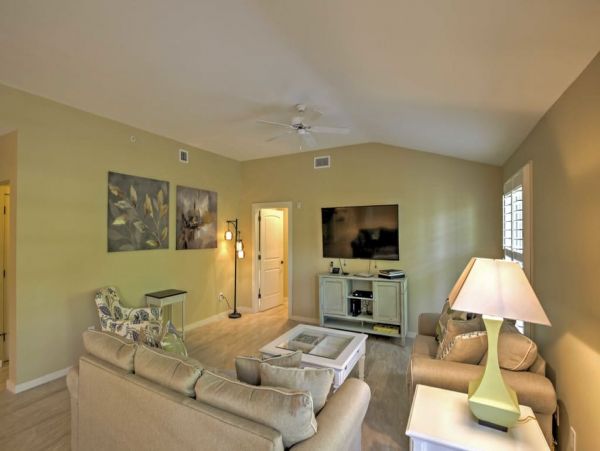 St. Augustine Home 989547