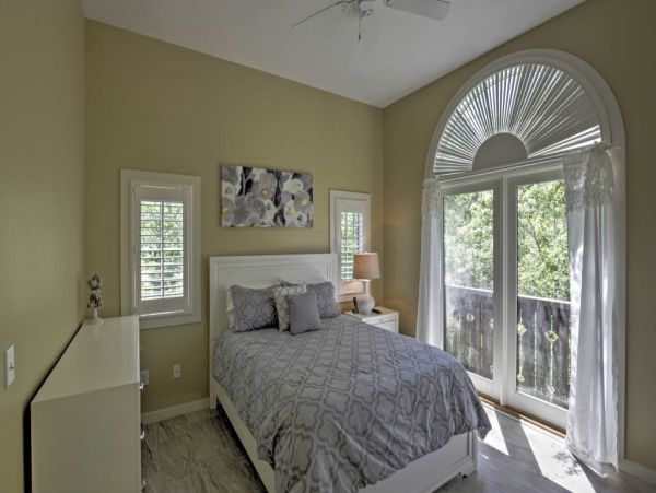 St. Augustine Home 989547
