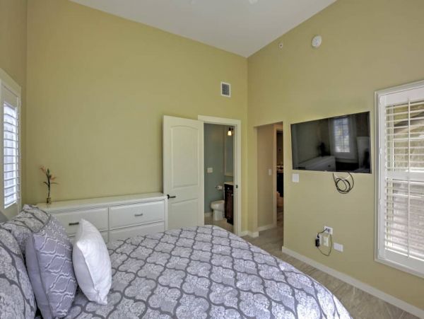 St. Augustine Home 989547