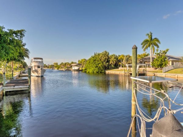 Charming Vacation Home with Pool and Boat Dock 6 Guests