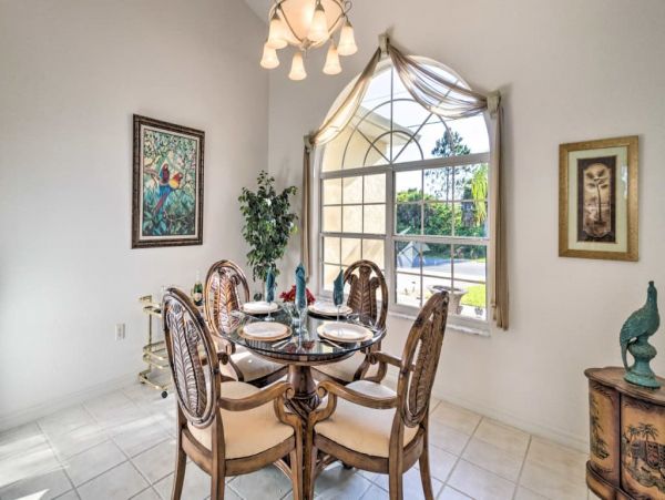 Charming Vacation Home with Pool and Boat Dock 6 Guests