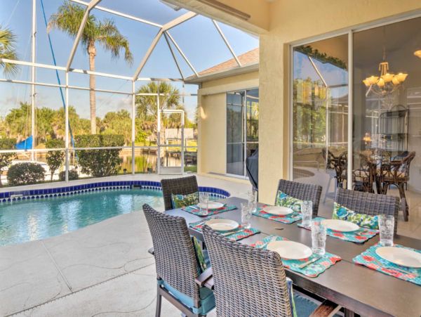 Charming Vacation Home with Pool and Boat Dock 6 Guests