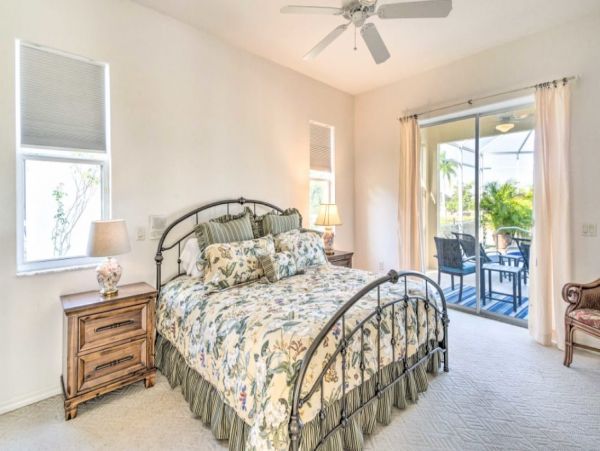 Charming Vacation Home with Pool and Boat Dock 6 Guests