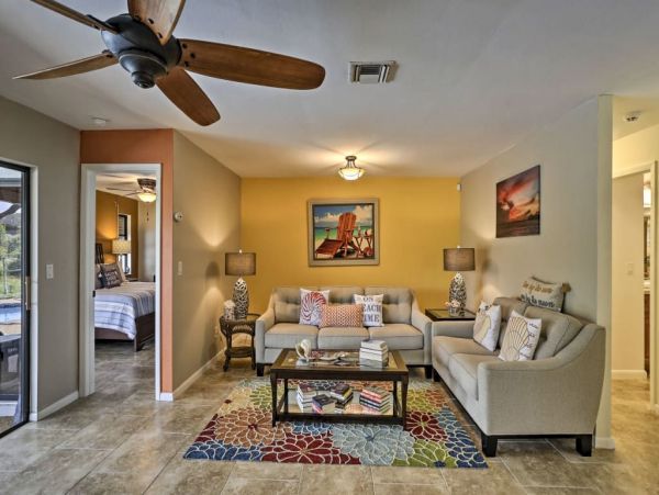Fort Myers Home 989559