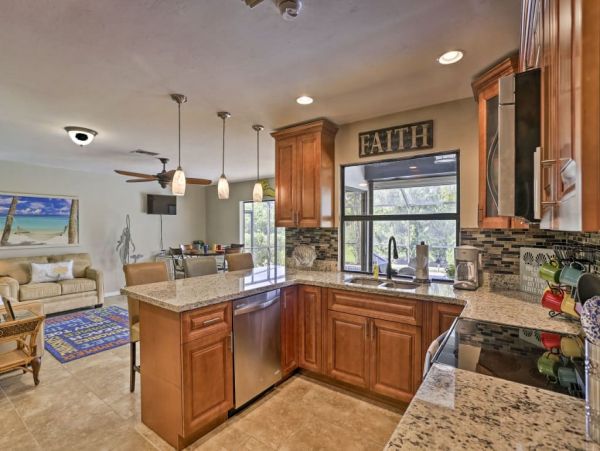 Fort Myers Home 989559