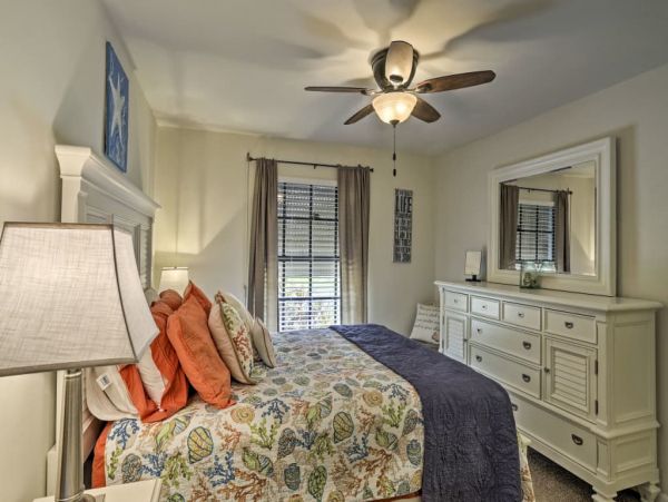 Fort Myers Home 989559