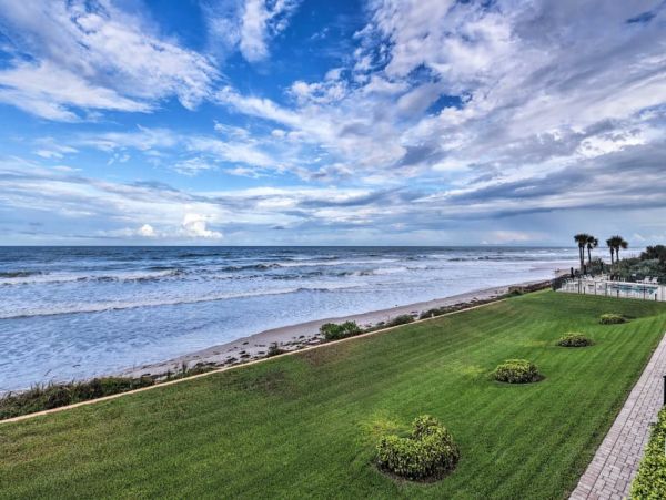 New Smyrna Beach Home 989564
