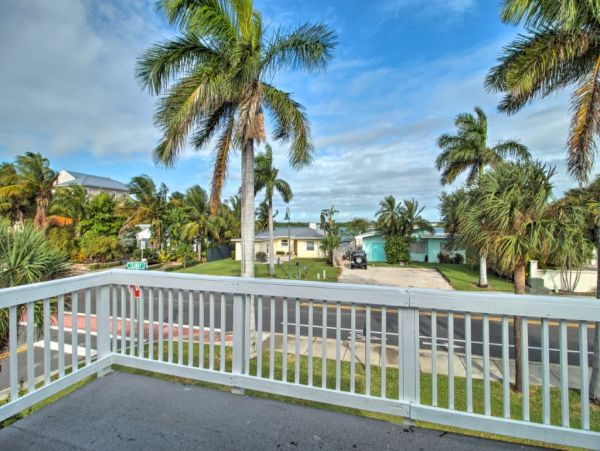 Hutchinson Island Home 989566