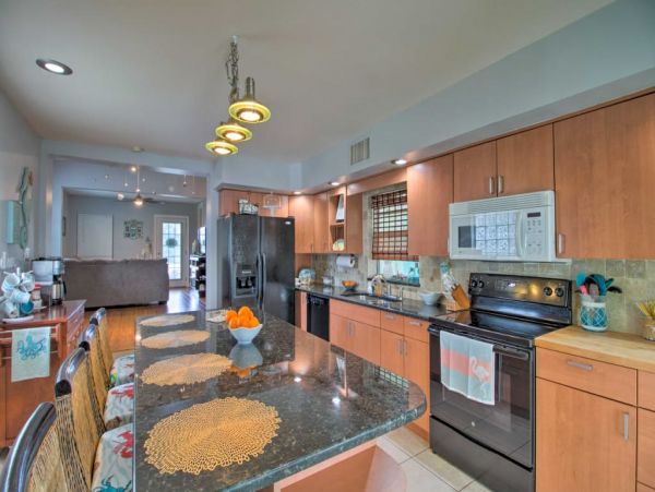 Hutchinson Island Home 989566