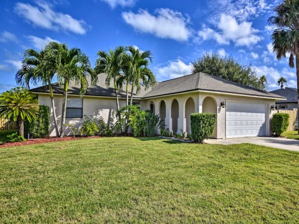 Cocoa Beach Home 989568