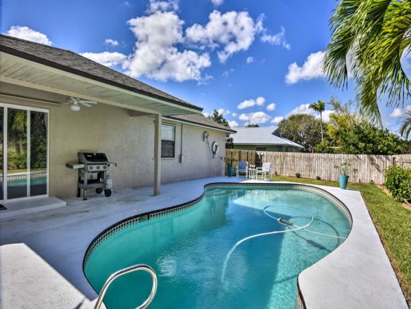 Cocoa Beach Home 989568