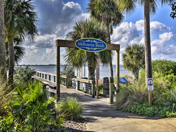 Cocoa Beach Home 989568