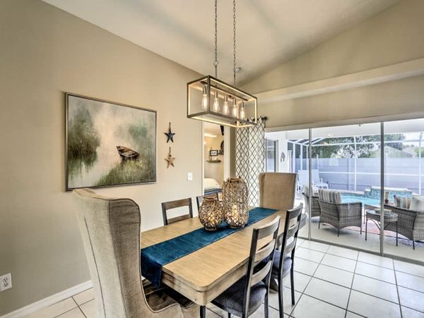 Fort Myers Home 989581