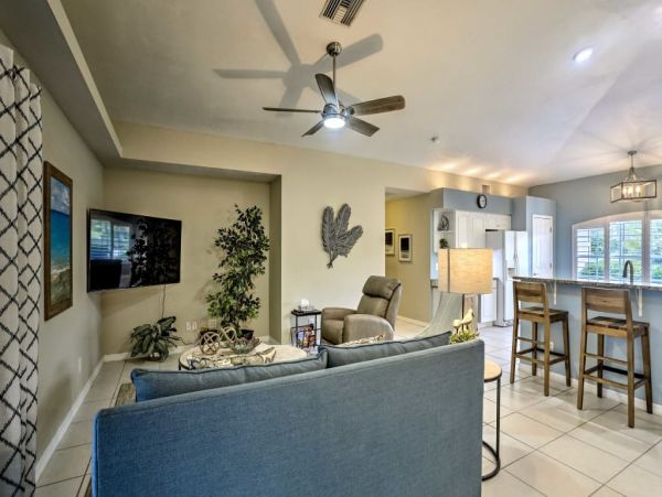 Fort Myers Home 989581