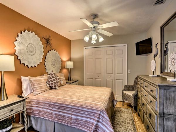 Fort Myers Home 989581
