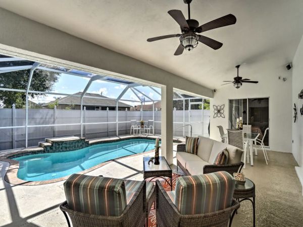 Fort Myers Home 989581