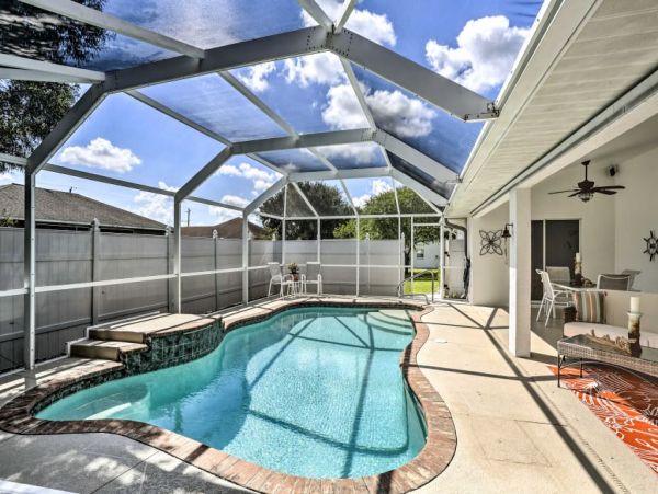 Fort Myers Home 989581