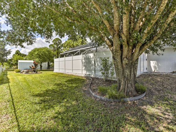 Fort Myers Home 989581