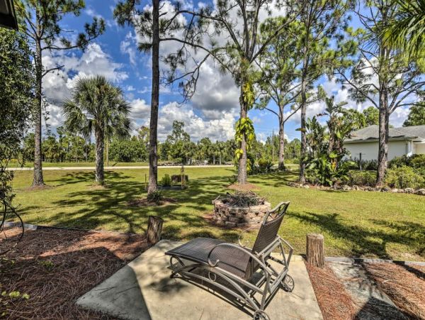 Fort Myers Home 989581