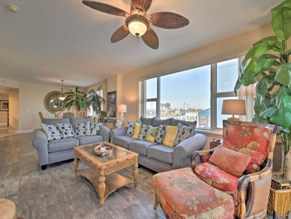 Daytona Beach Home 989590