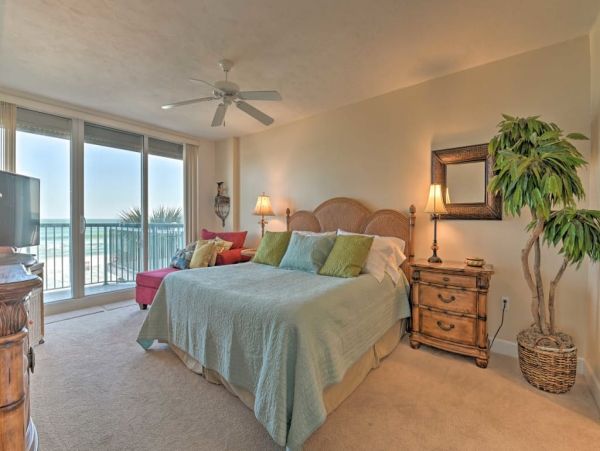 Daytona Beach Home 989590