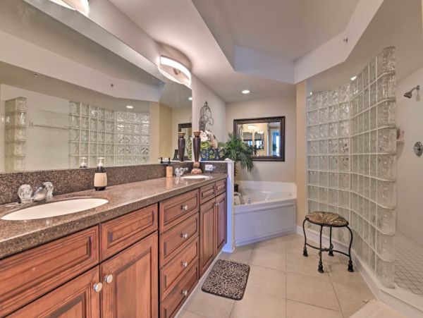 Daytona Beach Home 989590