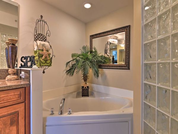 Daytona Beach Home 989590