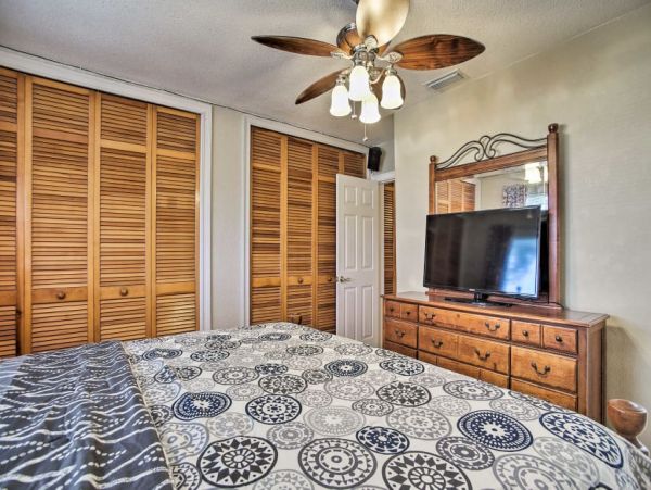 Hollywood Home 989595