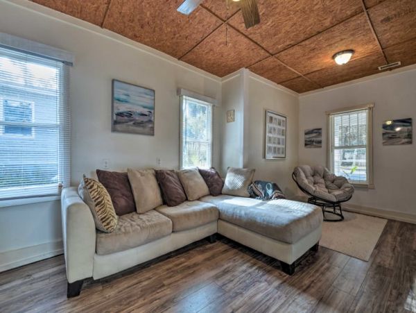 Other Cities  Florida Home 989596