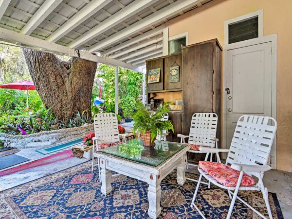 Daytona Beach Home 989601