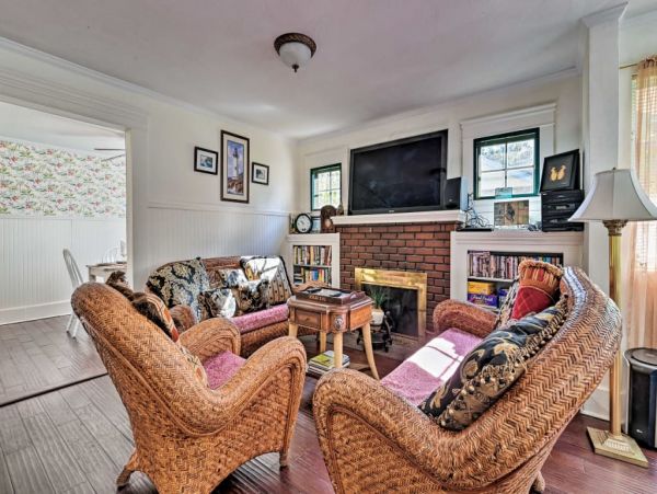Daytona Beach Home 989601