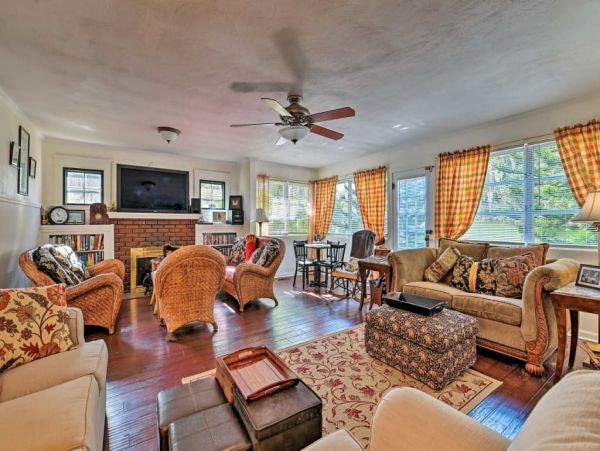 Daytona Beach Home 989601