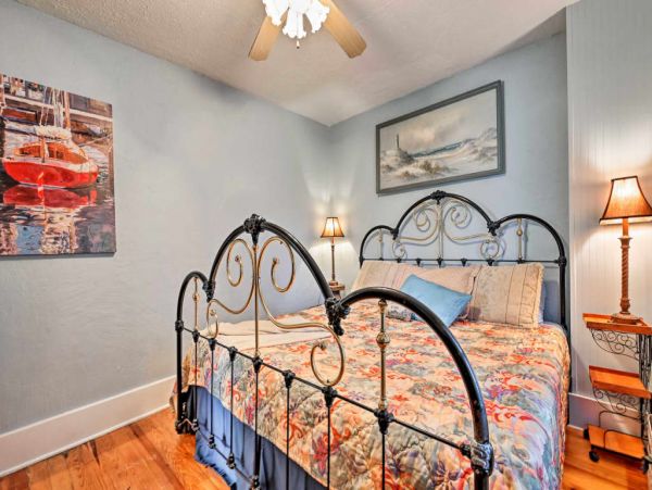 Daytona Beach Home 989601