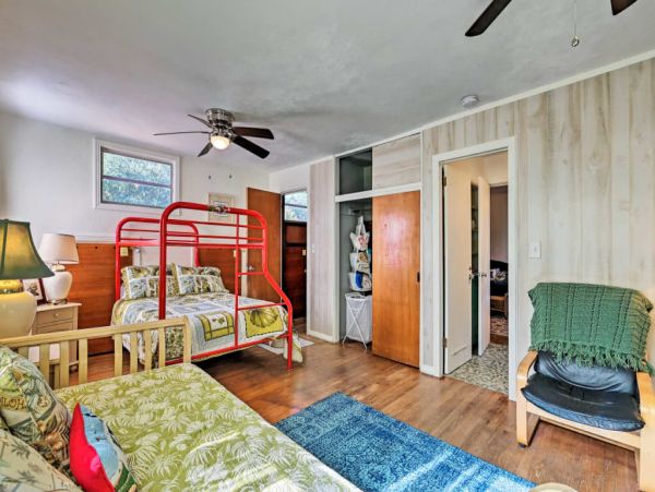 Daytona Beach Home 989601