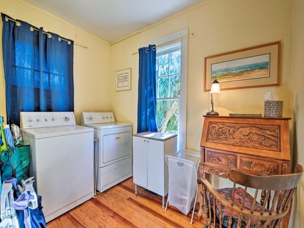Daytona Beach Home 989601