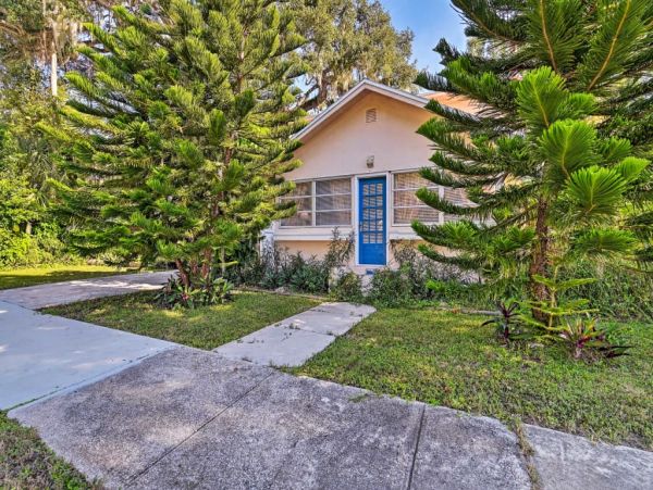 Daytona Beach Home 989601