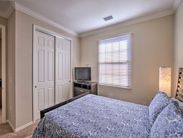 Naples Home 989602