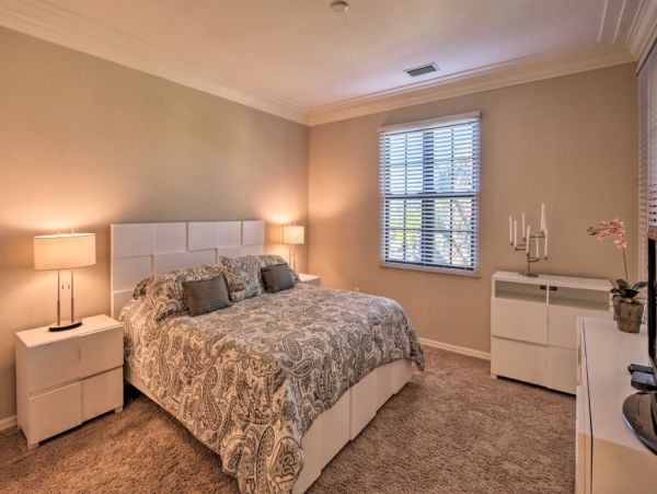 Naples Home 989602