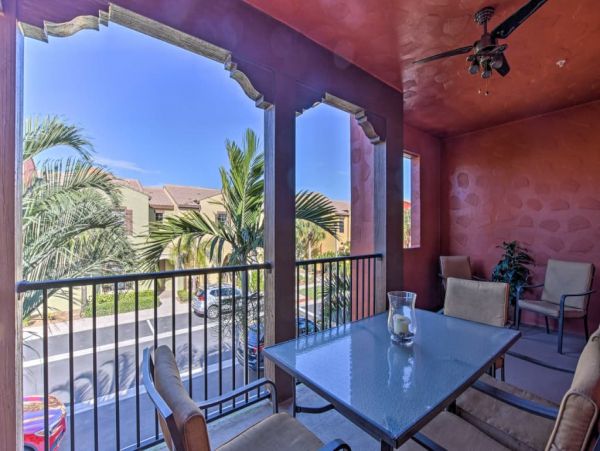 Naples Home 989602